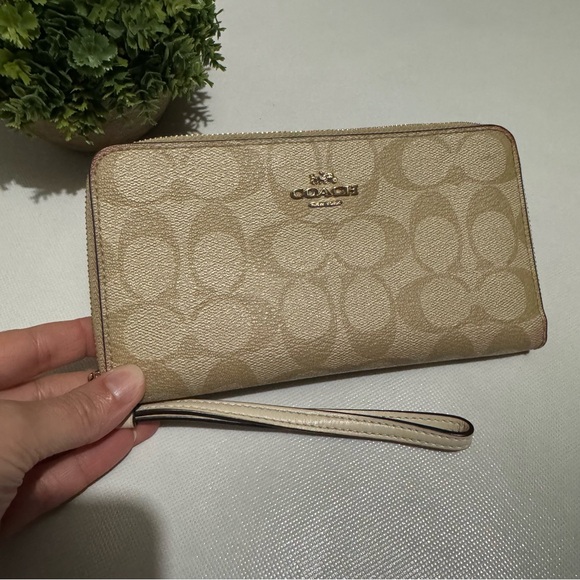 Coach Signature Canvas Leather Beige‎ Tan Zip Around Wallet Wristlet Classic - Picture 1 of 11